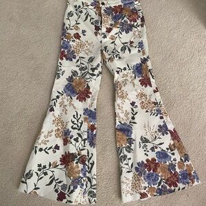 Free People Women’s Youthquake Printed Cropped Flare Jeans